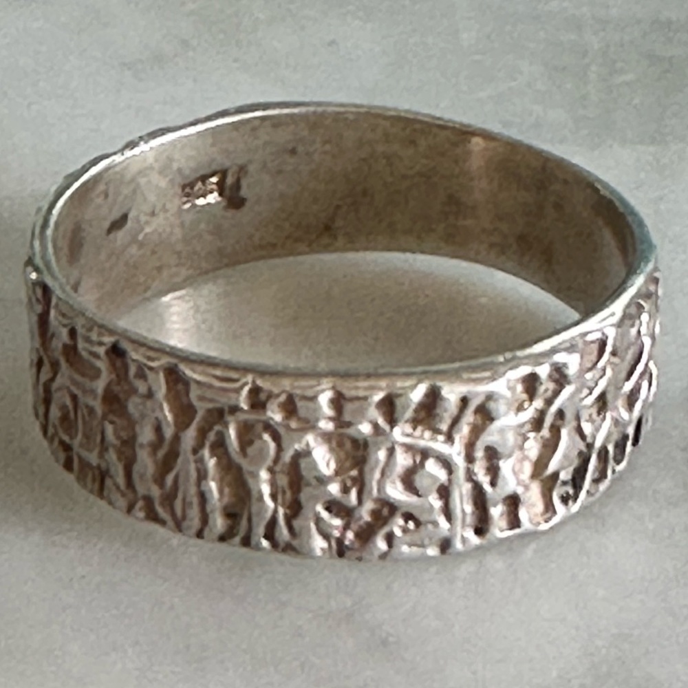 925 sterling silver Egyptian textured band/ring size 10.5.